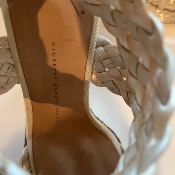 Giuseppe Zanotti Braided Heels Cream with Shiny Silver Heel - Picture 3 of 7
